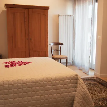 Mergellina Seaside Panoramic Luxury With Lift Naples